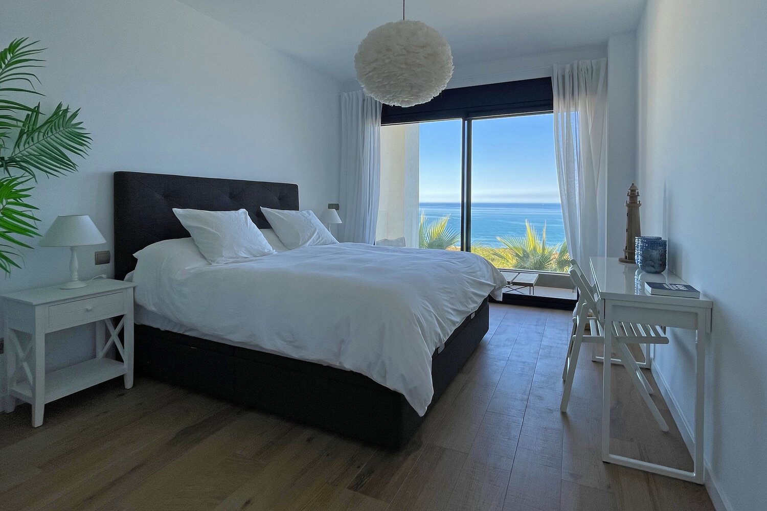 Master-bedroom-seaview.jpg